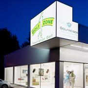 ArchitektInnen / KünstlerInnen: epps Ploder Simon ZT-GmbH<br>Projekt: Golfzone Villach<br>Aufnahmedatum: 06/05<br>Format: 6x9cm C-Neg<br>Lieferformat: C-Print, Scan 300 dpi<br>Bestell-Nummer: 050603-09<br>