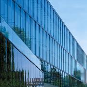 ArchitektInnen / KünstlerInnen: TREUSCH architecture<br>Projekt: Fachhochschule Wels<br>Aufnahmedatum: 03/05<br>Format: 6x9cm C-Dia<br>Lieferformat: Dia-Duplikat, Scan 300 dpi<br>Bestell-Nummer: 050311-33<br>