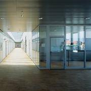 ArchitektInnen / KünstlerInnen: TREUSCH architecture<br>Projekt: Fachhochschule Wels<br>Aufnahmedatum: 03/05<br>Format: 6x9cm C-Dia<br>Lieferformat: Dia-Duplikat, Scan 300 dpi<br>Bestell-Nummer: 050311-44<br>