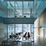 ArchitektInnen / KünstlerInnen: TREUSCH architecture<br>Projekt: Fachhochschule Wels<br>Aufnahmedatum: 03/05<br>Format: 6x9cm C-Dia<br>Lieferformat: Dia-Duplikat, Scan 300 dpi<br>Bestell-Nummer: 050311-45<br>