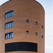 ArchitektInnen / KünstlerInnen: Architektengruppe U-Bahn<br>Projekt: Leitstelle Erdberg<br>Aufnahmedatum: 07/05<br>Format: 6x9cm C-Dia<br>Lieferformat: Dia-Duplikat, Scan 300 dpi<br>Bestell-Nummer: 050707-09<br>
