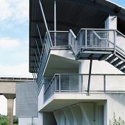 ArchitektInnen / KünstlerInnen: Otto Häuselmayer<br>Projekt: Pumpstation <br>Aufnahmedatum: 07/05<br>Format: 6x9cm C-Dia<br>Lieferformat: Dia-Duplikat, Scan 300 dpi<br>Bestell-Nummer: 050721-09<br>