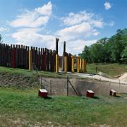 ArchitektInnen / KünstlerInnen: Walter Brada, 3:0 Landschaftsarchitektur Gachowetz Luger Zimermann OG<br>Projekt: Heldenberg Landesausstellung<br>Aufnahmedatum: 08/05<br>Format: 6x12cm C-Dia<br>Lieferformat: Dia-Duplikat, Scan 300 dpi<br>Bestell-Nummer: 050810-02<br>