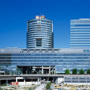 ArchitektInnen / KünstlerInnen: Holzbauer und Partner ZT GmbH<br>Projekt: Tech Gate Tower<br>Aufnahmedatum: 08/05<br>Format: 6x9cm C-Dia<br>Lieferformat: Dia-Duplikat, Scan 300 dpi<br>Bestell-Nummer: 050803-12<br>