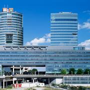 ArchitektInnen / KünstlerInnen: Holzbauer und Partner ZT GmbH<br>Projekt: Tech Gate Tower<br>Aufnahmedatum: 08/05<br>Format: 6x9cm C-Dia<br>Lieferformat: Dia-Duplikat, Scan 300 dpi<br>Bestell-Nummer: 050803-13<br>