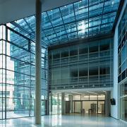 ArchitektInnen / KünstlerInnen: Holzbauer und Partner ZT GmbH<br>Projekt: Tech Gate Tower<br>Aufnahmedatum: 08/05<br>Format: 6x9cm C-Dia<br>Lieferformat: Dia-Duplikat, Scan 300 dpi<br>Bestell-Nummer: 050803-19<br>