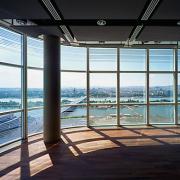 ArchitektInnen / KünstlerInnen: Holzbauer und Partner ZT GmbH<br>Projekt: Tech Gate Tower<br>Aufnahmedatum: 08/05<br>Format: 6x9cm C-Dia<br>Lieferformat: Dia-Duplikat, Scan 300 dpi<br>Bestell-Nummer: 050803-24<br>