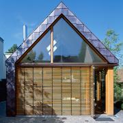 ArchitektInnen / KünstlerInnen: königlarch architekten<br>Projekt: Haus D.<br>Aufnahmedatum: 04/05<br>Format: 6x9cm C-Dia<br>Lieferformat: Dia-Duplikat, Scan 300 dpi<br>Bestell-Nummer: 050420-02<br>