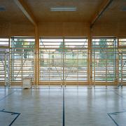 ArchitektInnen / KünstlerInnen: Johannes Zieser<br>Projekt: Gemeindezentrum Stephanshart<br>Aufnahmedatum: 10/05<br>Format: 6x9cm C-Dia<br>Lieferformat: Dia-Duplikat, Scan 300 dpi<br>Bestell-Nummer: 051027-13<br>
