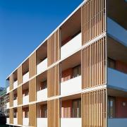 ArchitektInnen / KünstlerInnen: Johannes Zieser<br>Projekt: Wohnhausanlage Öhling<br>Aufnahmedatum: 11/05<br>Format: 6x9cm C-Dia<br>Lieferformat: Dia-Duplikat, Scan 300 dpi<br>Bestell-Nummer: 051108-01<br>