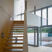 ArchitektInnen / KünstlerInnen: Pichler & Traupmann Architekten ZT GmbH<br>Projekt: Haus H.<br>Aufnahmedatum: 09/01<br>Format: 6x9cm C-Dia<br>Lieferformat: Dia-Duplikat, Scan 300 dpi<br>Bestell-Nummer: 010923-04<br>