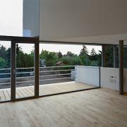 ArchitektInnen / KünstlerInnen: Pichler & Traupmann Architekten ZT GmbH<br>Projekt: Haus H.<br>Aufnahmedatum: 09/01<br>Format: 6x9cm C-Dia<br>Lieferformat: Dia-Duplikat, Scan 300 dpi<br>Bestell-Nummer: 010923-11<br>