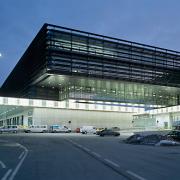 ArchitektInnen / KünstlerInnen: Andreas Treusch<br>Projekt: ACC Air Cargo Center<br>Aufnahmedatum: 01/06<br>Format: 6x9cm C-Dia<br>Lieferformat: Dia-Duplikat, Scan 300 dpi<br>Bestell-Nummer: 060113-08<br>