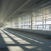 ArchitektInnen / KünstlerInnen: Andreas Treusch<br>Projekt: ACC Air Cargo Center<br>Aufnahmedatum: 01/06<br>Format: 6x9cm C-Dia<br>Lieferformat: Dia-Duplikat, Scan 300 dpi<br>Bestell-Nummer: 060113-18<br>