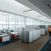 ArchitektInnen / KünstlerInnen: Andreas Treusch<br>Projekt: ACC Air Cargo Center<br>Aufnahmedatum: 01/06<br>Format: 6x9cm C-Dia<br>Lieferformat: Dia-Duplikat, Scan 300 dpi<br>Bestell-Nummer: 060113-45<br>