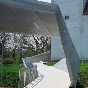 ArchitektInnen / KünstlerInnen: nonconform zt gmbh, MAGK Architekten aichholzer | klein ZT OG, synn architekten ZT-OG<br>Projekt: Schloss Orth<br>Aufnahmedatum: 04/06<br>Format: 6x9cm C-Dia<br>Lieferformat: Dia-Duplikat, Scan 300 dpi<br>Bestell-Nummer: 060420-08<br>