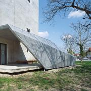 ArchitektInnen / KünstlerInnen: nonconform zt gmbh, MAGK Architekten aichholzer | klein ZT OG, synn architekten ZT-OG<br>Projekt: Schloss Orth<br>Aufnahmedatum: 04/06<br>Format: 6x9cm C-Dia<br>Lieferformat: Dia-Duplikat, Scan 300 dpi<br>Bestell-Nummer: 060420-18<br>