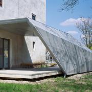 ArchitektInnen / KünstlerInnen: nonconform zt gmbh, MAGK Architekten aichholzer | klein ZT OG, synn architekten ZT-OG<br>Projekt: Schloss Orth<br>Aufnahmedatum: 04/06<br>Format: 6x9cm C-Dia<br>Lieferformat: Dia-Duplikat, Scan 300 dpi<br>Bestell-Nummer: 060420-19<br>