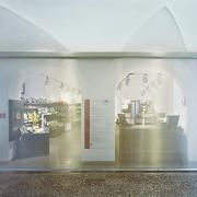 ArchitektInnen / KünstlerInnen: nonconform zt gmbh, MAGK Architekten aichholzer | klein ZT OG, synn architekten ZT-OG<br>Projekt: Schloss Orth<br>Aufnahmedatum: 04/06<br>Format: 6x9cm C-Neg<br>Lieferformat: C-Print, Scan 300 dpi<br>Bestell-Nummer: 060420-21B<br>