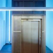 ArchitektInnen / KünstlerInnen: nonconform zt gmbh, MAGK Architekten aichholzer | klein ZT OG, synn architekten ZT-OG<br>Projekt: Schloss Orth<br>Aufnahmedatum: 04/06<br>Format: 6x9cm C-Neg<br>Lieferformat: C-Print, Scan 300 dpi<br>Bestell-Nummer: 060420-23<br>