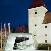 ArchitektInnen / KünstlerInnen: nonconform zt gmbh, MAGK Architekten aichholzer | klein ZT OG, synn architekten ZT-OG<br>Projekt: Schloss Orth<br>Aufnahmedatum: 04/06<br>Format: 6x9cm C-Neg<br>Lieferformat: C-Print, Scan 300 dpi<br>Bestell-Nummer: 060420-35<br>