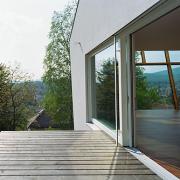 ArchitektInnen / KünstlerInnen: MAGK Architekten aichholzer | klein ZT OG<br>Projekt: Haus A.<br>Aufnahmedatum: 05/06<br>Format: 6x9cm C-Dia<br>Lieferformat: Dia-Duplikat, Scan 300 dpi<br>Bestell-Nummer: 060506-07<br>
