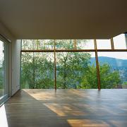 ArchitektInnen / KünstlerInnen: MAGK Architekten aichholzer | klein ZT OG<br>Projekt: Haus A.<br>Aufnahmedatum: 05/06<br>Format: 6x9cm C-Dia<br>Lieferformat: Dia-Duplikat, Scan 300 dpi<br>Bestell-Nummer: 060506-09<br>