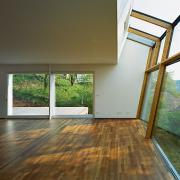 ArchitektInnen / KünstlerInnen: MAGK Architekten aichholzer | klein ZT OG<br>Projekt: Haus A.<br>Aufnahmedatum: 05/06<br>Format: 6x9cm C-Dia<br>Lieferformat: Dia-Duplikat, Scan 300 dpi<br>Bestell-Nummer: 060506-11<br>