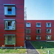 ArchitektInnen / KünstlerInnen: Johannes Zieser<br>Projekt: Seniorenheim Stockerau<br>Aufnahmedatum: 09/06<br>Format: 6x9cm C-Dia<br>Lieferformat: Dia-Duplikat, Scan 300 dpi<br>Bestell-Nummer: 060925-02<br>