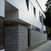 ArchitektInnen / KünstlerInnen: t-hoch-n Ziviltechniker GmbH<br>Projekt: Haus F.<br>Aufnahmedatum: 10/06<br>Format: 6x9cm C-Dia<br>Lieferformat: Dia-Duplikat, Scan 300 dpi<br>Bestell-Nummer: 061020-13<br>