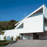 ArchitektInnen / KünstlerInnen: Pichler & Traupmann Architekten ZT GmbH<br>Projekt: Haus S.<br>Aufnahmedatum: 10/06<br>Format: 6x9cm C-Dia<br>Lieferformat: Dia-Duplikat, Scan 300 dpi<br>Bestell-Nummer: 061017-04<br>