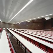 ArchitektInnen / KünstlerInnen: Roger Baumeister<br>Projekt: Audimax Uni Wien<br>Aufnahmedatum: 02/07<br>Format: 6x9cm C-Neg<br>Lieferformat: C-Print, Scan 300 dpi<br>Bestell-Nummer: 070228-05<br>