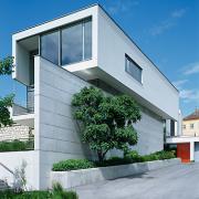 ArchitektInnen / KünstlerInnen: Pichler & Traupmann Architekten ZT GmbH<br>Projekt: Haus Ö.<br>Aufnahmedatum: 04/07<br>Format: 6x9cm C-Dia<br>Lieferformat: Dia-Duplikat, Scan 300 dpi<br>Bestell-Nummer: 070427-09<br>