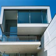 ArchitektInnen / KünstlerInnen: Pichler & Traupmann Architekten ZT GmbH<br>Projekt: Haus Ö.<br>Aufnahmedatum: 04/07<br>Format: 6x9cm C-Dia<br>Lieferformat: Dia-Duplikat, Scan 300 dpi<br>Bestell-Nummer: 070427-15<br>
