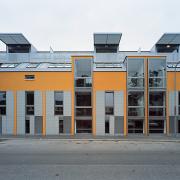 ArchitektInnen / KünstlerInnen: Günther Oberhofer<br>Projekt: WHA Klederingerstraße<br>Aufnahmedatum: 07/07<br>Format: 6x9cm C-Dia<br>Lieferformat: Dia-Duplikat, Scan 300 dpi<br>Bestell-Nummer: 070704-03<br>
