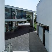 ArchitektInnen / KünstlerInnen: Pichler & Traupmann Architekten ZT GmbH<br>Projekt: Neue Mitte Hagenberg<br>Aufnahmedatum: 08/07<br>Format: 6x9cm C-Dia<br>Lieferformat: Dia-Duplikat, Scan 300 dpi<br>Bestell-Nummer: 070802-16<br>