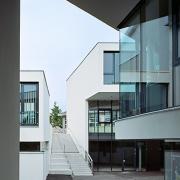 ArchitektInnen / KünstlerInnen: Pichler & Traupmann Architekten ZT GmbH<br>Projekt: Neue Mitte Hagenberg<br>Aufnahmedatum: 08/07<br>Format: 6x9cm C-Dia<br>Lieferformat: Dia-Duplikat, Scan 300 dpi<br>Bestell-Nummer: 070802-21<br>