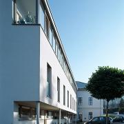 ArchitektInnen / KünstlerInnen: Johannes Zieser<br>Projekt: Wohnhausanlage Öhling<br>Aufnahmedatum: 10/07<br>Format: 6x9cm C-Dia<br>Lieferformat: Dia-Duplikat, Scan 300 dpi<br>Bestell-Nummer: 071015-04<br>