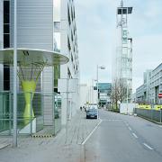ArchitektInnen / KünstlerInnen: Johannes Zieser<br>Projekt: Wegeleitsystem Landhausviertel<br>Aufnahmedatum: 02/08<br>Format: 6x9cm C-Neg<br>Lieferformat: C-Print, Scan 300 dpi<br>Bestell-Nummer: 080205-21<br>