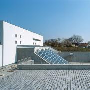ArchitektInnen / KünstlerInnen: Otto Häuselmayer<br>Projekt: Pumpstation Kledering<br>Aufnahmedatum: 04/08<br>Format: 6x9cm C-Dia<br>Lieferformat: Dia-Duplikat, Scan 300 dpi<br>Bestell-Nummer: 080401-10<br>