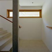 ArchitektInnen / KünstlerInnen: Johannes Kastner-Lanjus<br>Projekt: Haus S.<br>Aufnahmedatum: 05/05<br>Format: 6x9cm C-Dia<br>Lieferformat: Dia-Duplikat, Scan 300 dpi<br>Bestell-Nummer: 050525-11<br>