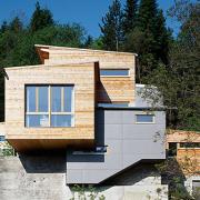 ArchitektInnen / KünstlerInnen: Johannes Kastner-Lanjus<br>Projekt: Haus S.<br>Aufnahmedatum: 05/05<br>Format: 6x9cm C-Dia<br>Lieferformat: Dia-Duplikat, Scan 300 dpi<br>Bestell-Nummer: 050525-01<br>