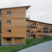 ArchitektInnen / KünstlerInnen: Johannes Kastner-Lanjus<br>Projekt: Waldsiedlung<br>Aufnahmedatum: 07/05<br>Format: 6x9cm C-Dia<br>Lieferformat: Dia-Duplikat, Scan 300 dpi<br>Bestell-Nummer: 050726-08<br>