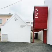 ArchitektInnen / KünstlerInnen: t-hoch-n Ziviltechniker GmbH<br>Projekt: tww - Theater Westliches Weinviertel<br>Aufnahmedatum: 04/08<br>Format: 6x9cm C-Neg<br>Lieferformat: C-Print, Scan 300 dpi<br>Bestell-Nummer: 080417-06<br>