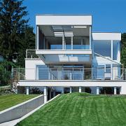 ArchitektInnen / KünstlerInnen: t-hoch-n Ziviltechniker GmbH<br>Projekt: Haus R.<br>Aufnahmedatum: 06/08<br>Format: 6x9cm C-Dia<br>Lieferformat: Dia-Duplikat, Scan 300 dpi<br>Bestell-Nummer: 080618-04<br>