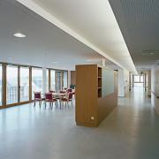 ArchitektInnen / KünstlerInnen: kub a Karl und Bremhorst Architekten<br>Projekt: Pflegeheim<br>Aufnahmedatum: 01/09<br>Format: 6x9cm C-Neg<br>Lieferformat: C-Print, Scan 300 dpi<br>Bestell-Nummer: 090113-11<br>
