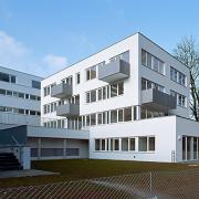 ArchitektInnen / KünstlerInnen: Johannes Zieser<br>Projekt: Wohnhausanlage<br>Aufnahmedatum: 11/08<br>Format: 6x9cm C-Dia<br>Lieferformat: Dia-Duplikat, Scan 300 dpi<br>Bestell-Nummer: 081115-17<br>