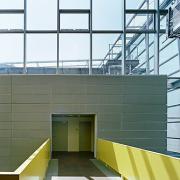 ArchitektInnen / KünstlerInnen: TREUSCH architecture<br>Projekt: Ars Electronica Center<br>Aufnahmedatum: 03/09<br>Format: 6x9cm C-Neg<br>Lieferformat: C-Print, Scan 300 dpi<br>Bestell-Nummer: 090331-63<br>