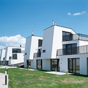 ArchitektInnen / KünstlerInnen: Pichler & Traupmann Architekten ZT GmbH<br>Projekt: Wohnsiedlung Heustadlgasse<br>Aufnahmedatum: 06/09<br>Format: 6x9cm C-Dia<br>Lieferformat: Dia-Duplikat, Scan 300 dpi<br>Bestell-Nummer: 090609-15<br>