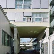 ArchitektInnen / KünstlerInnen: Architektin Sne Veselinovic ZT GmbH<br>Projekt: Engelsbad<br>Aufnahmedatum: 05/09<br>Format: 6x9cm C-Neg<br>Lieferformat: C-Print, Scan 300 dpi<br>Bestell-Nummer: 090529-08<br>